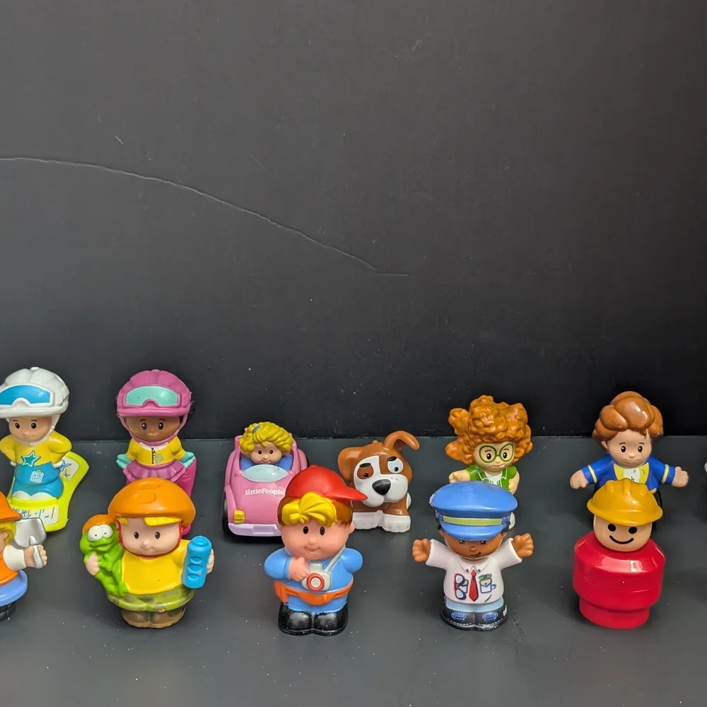 Fisher Price Little People Lot 2-2026 D2 - Picture 1 of 6